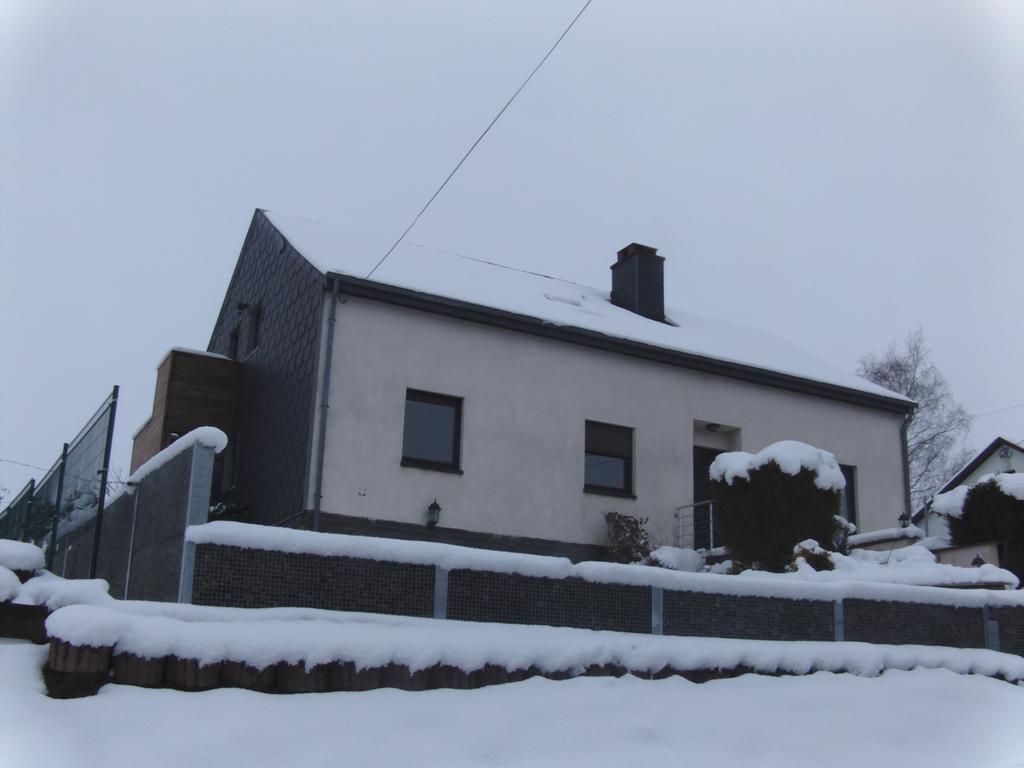 Gite Les Framboisiers Neufchâteau Værelse billede